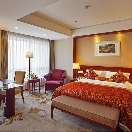 Guangye Jin Jiang Hotel Циндао Екстериор снимка