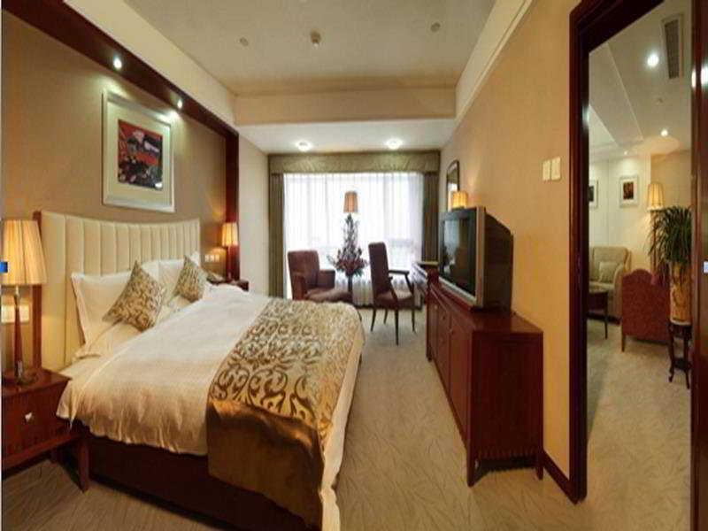 Guangye Jin Jiang Hotel Циндао Екстериор снимка
