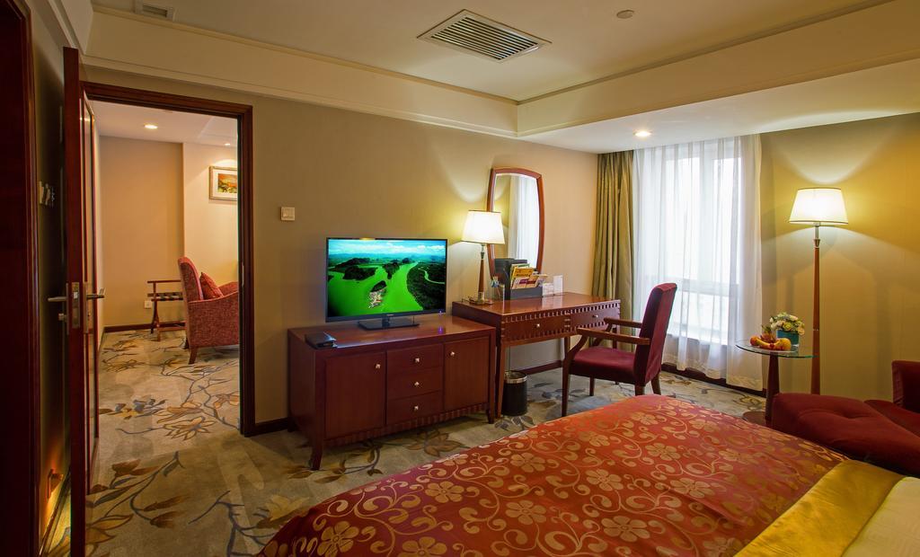 Guangye Jin Jiang Hotel Циндао Екстериор снимка