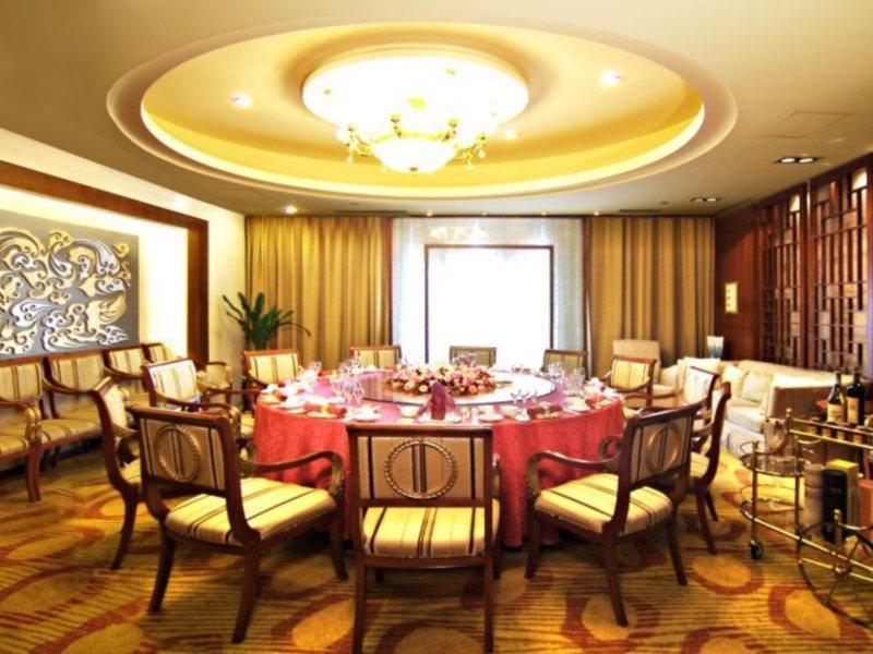 Guangye Jin Jiang Hotel Циндао Екстериор снимка