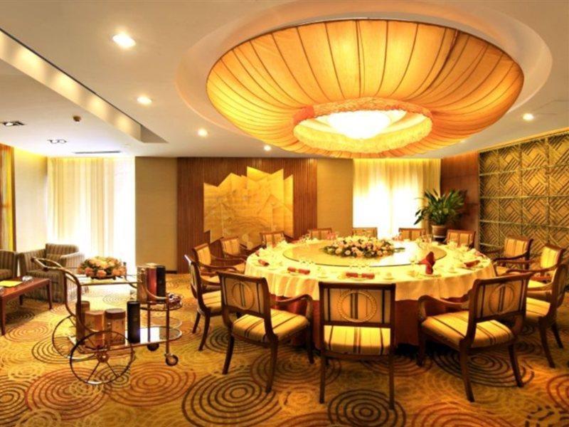 Guangye Jin Jiang Hotel Циндао Екстериор снимка