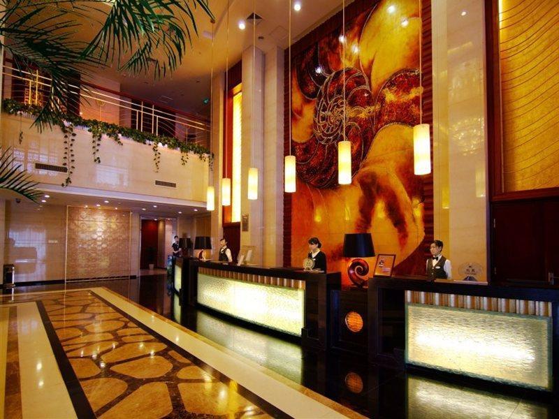 Guangye Jin Jiang Hotel Циндао Екстериор снимка