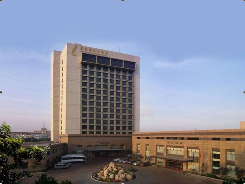 Guangye Jin Jiang Hotel Циндао Екстериор снимка