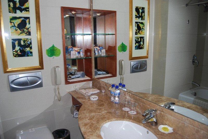 Guangye Jin Jiang Hotel Циндао Екстериор снимка
